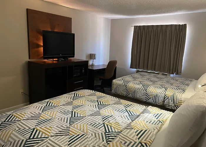 Economy - Airport 4*