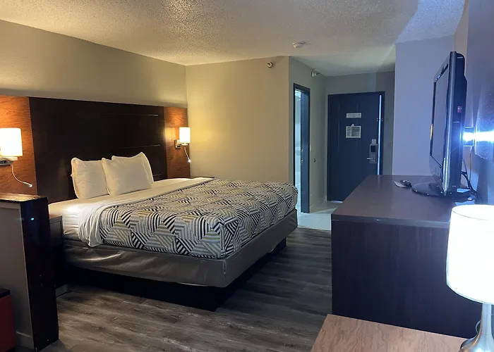Economy - Airport Hotel Tulsa