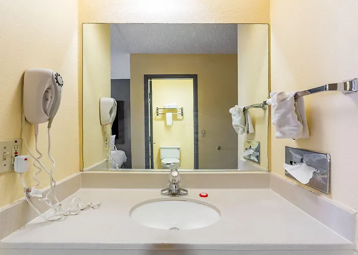 Economy - Airport 4* Tulsa