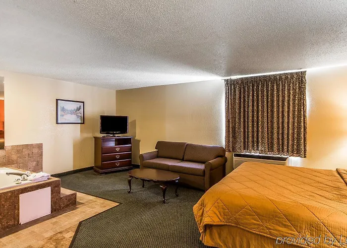 Economy - Airport Hotel